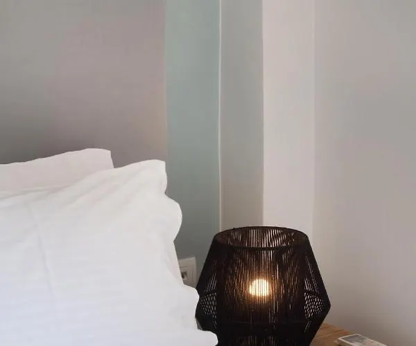 شقة Chris نيدري